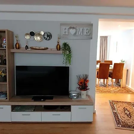 Albi Haus Apartment